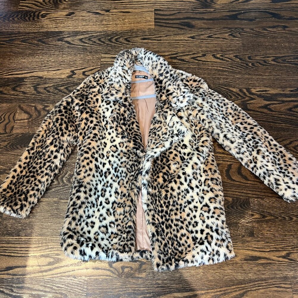 Leopard faux fur short jacket - size XS womens